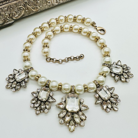 Vintage Banana Republic Rhinestone Statement Necklace - Picture 13 of 16